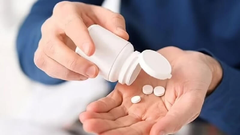 Nếu bị say sóng, bạn cần chuẩn bị thuốc uống say tàu
