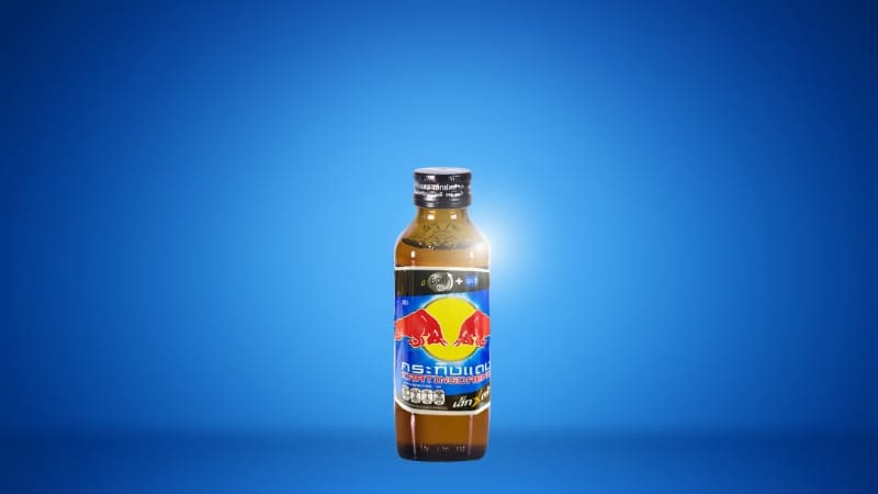 Loại Redbull Thái không ga, chai thủy tinh đặc trưng