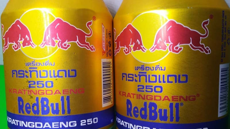 Redbull Thái vị ngọt thanh, lon vàng đậm