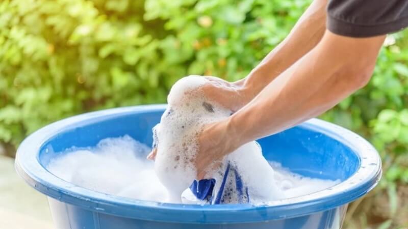 Cách sử dụng và bảo quản nước giặt Lix sạch thơm hương nắng hạ