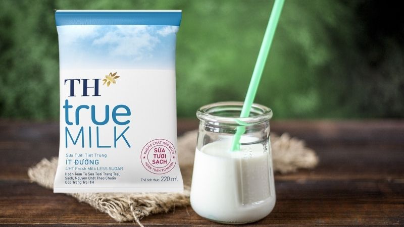 Lắc đều trước khi uống giúp sữa thơm ngon và giàu dinh dưỡng