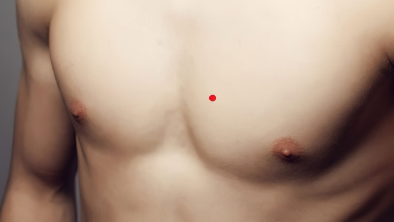 Nốt ruồi son ở ngực nam thường gắn với nét tính cách nổi bật như tinh tế, bản lĩnh Nốt ruồi son ở ngực nam thường gắn với nét tính cách nổi bật như tinh tế, bản lĩnh