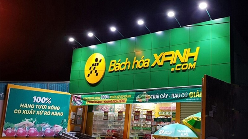 Điều chỉnh băng quần sao cho phần đáy ôm sát cơ thể và không bị lệch