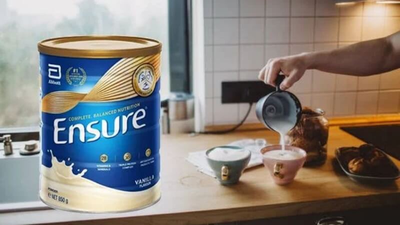 Không nên pha sữa Ensure ở nhiệt độ nước quá nóng