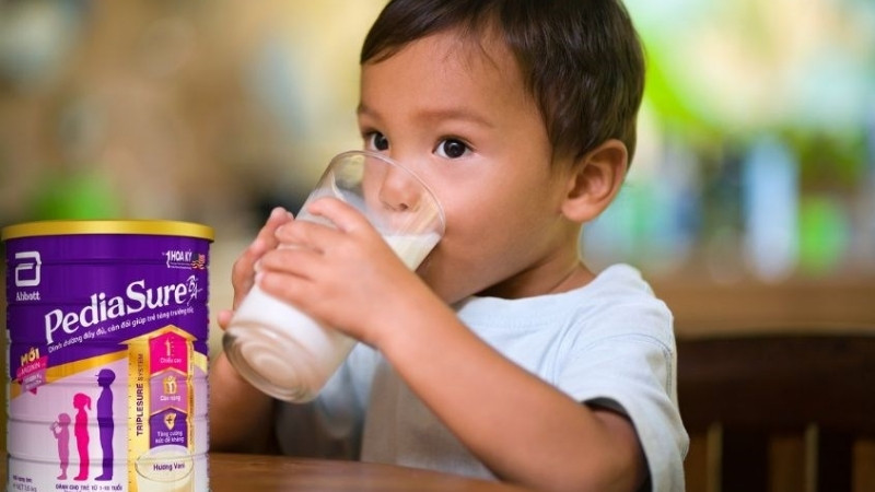 Sữa Ensure không phù hợp cho trẻ nhỏ, người dị ứng đạm sữa hoặc gặp vấn đề tiêu hóa