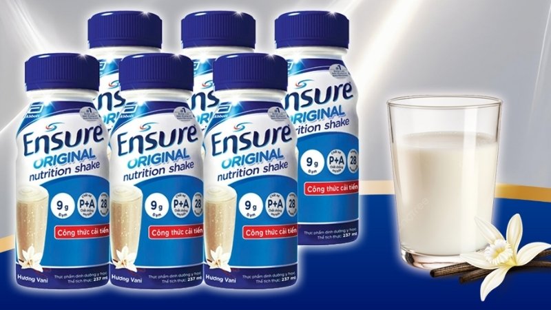 Giá sữa Ensure lốc 6 chai dao động từ 256.000 - 379.000 đồng tùy loại