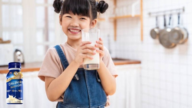 Trẻ em không nên sử dụng sữa Ensure pha sẵn Trẻ em không nên sử dụng sữa Ensure pha sẵn