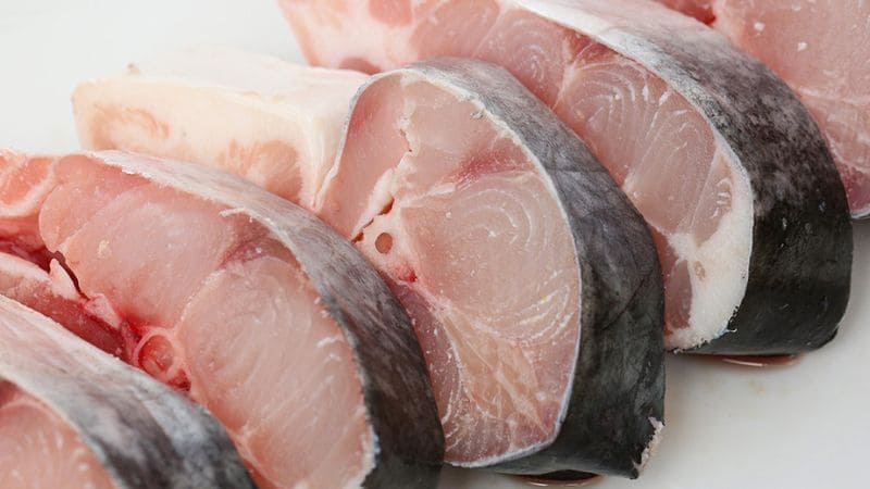 Hướng dẫn rã đông cá đúng cách, giữ trọn vị tươi