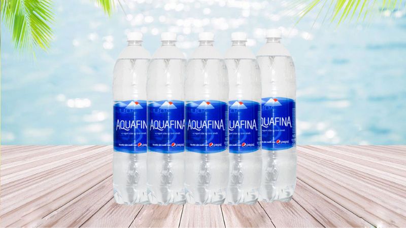 Chai lớn 1.5 lít thích hợp để sử dụng trong thời gian dài, giúp tiết kiệm chi phí hơn so với chai nhỏ