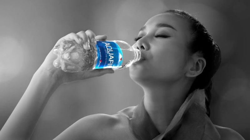 Mua nước Aquafina tại Bách hóa XANH cam kết chính hãng và giá cả phải chăng