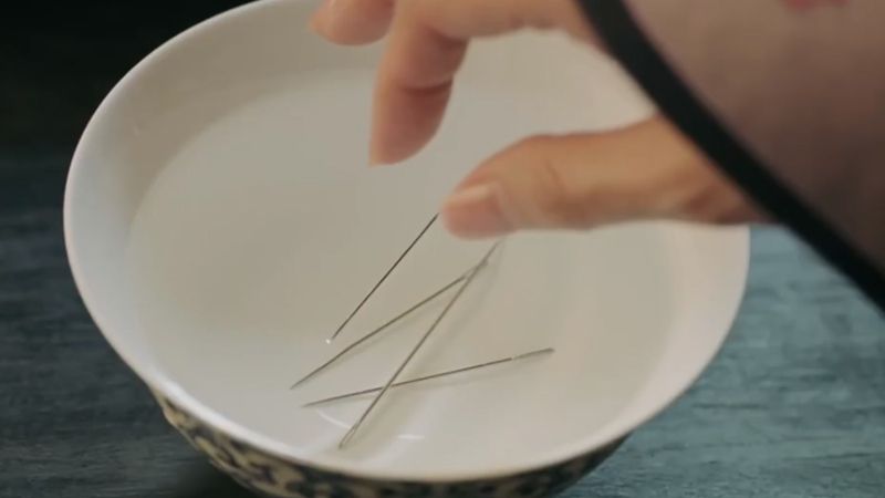 Nghệ thuật xem tướng qua nước trong lễ hội tình yêu
