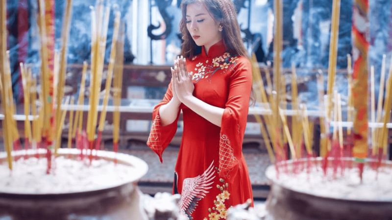 Áo dài hoa đào - Biểu tượng xuân tình ngày Thất Tịch