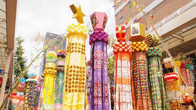 Lễ hội Tanabata ở Sendai là lễ hội Tanabata lớn ở Nhật Bản