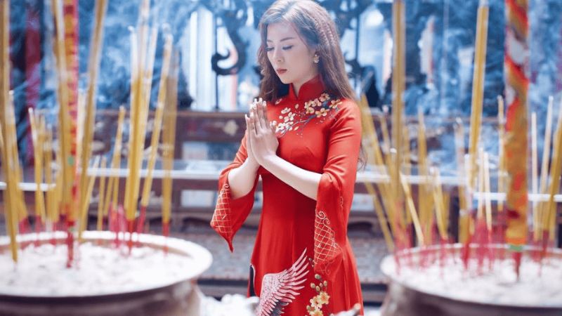 Cầu duyên ngày Thất Tịch cần thành tâm và không mê tính thái quá Cầu duyên ngày Thất Tịch cần thành tâm và không mê tính thái quá