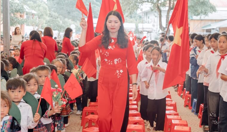 Đón học sinh đầu cấp: Ý nghĩa, kinh nghiệm và hoạt động nổi bật