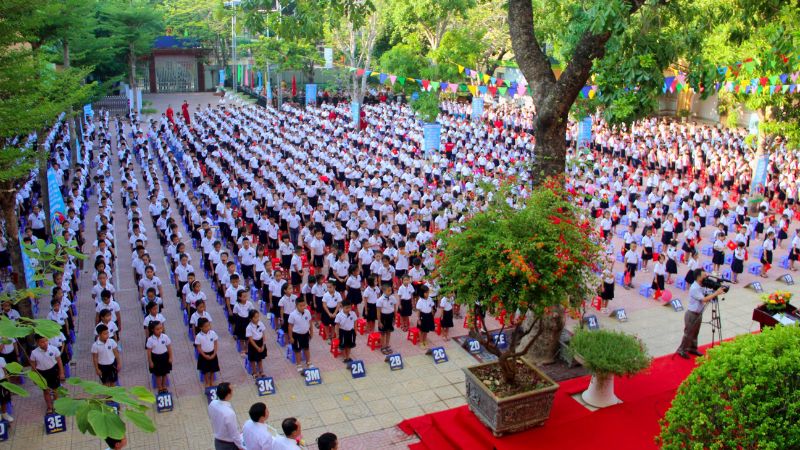 Những câu status vui nhộn cho ngày khai giảng