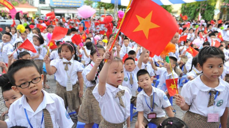 Ý nghĩa của status ngày khai giảng