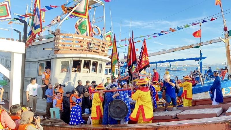 Nguồn gốc và ý nghĩa của Lễ hội Nghinh Ông