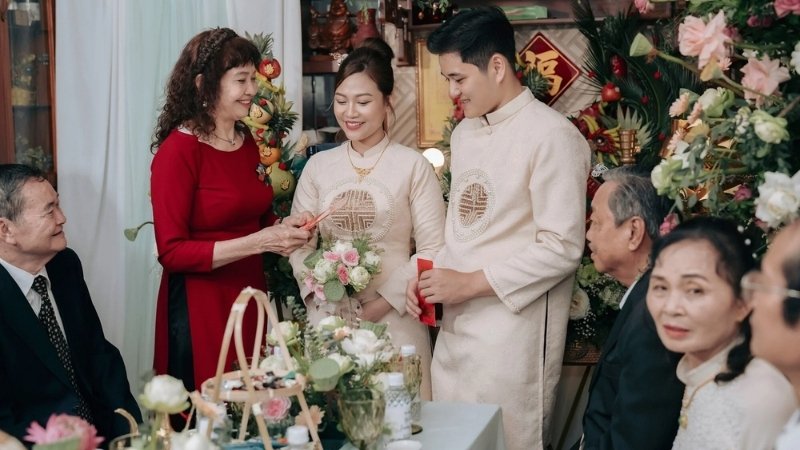 Thời điểm cưới thường chịu ảnh hưởng từ tài chính, công việc và phong tục gia đình