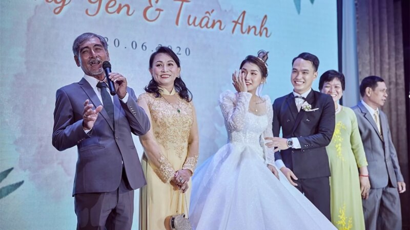 Các câu hỏi liên quan đến phát biểu lễ ăn hỏi đám cưới