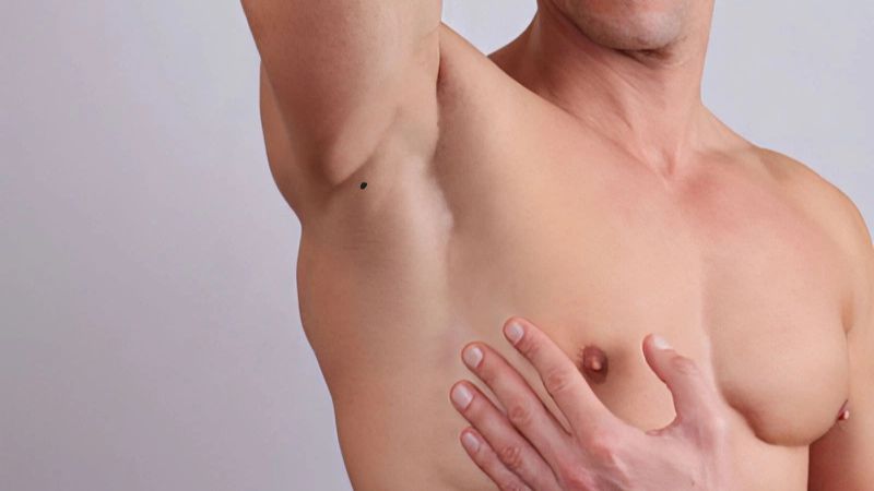 Nam giới có nốt ruồi ở nách thường thành đạt sớm, được quý nhân giúp đỡ