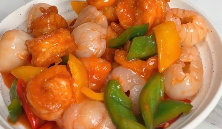 Mùa vải về, biến tấu cùng vải sốt chua ngọt ớt chuông