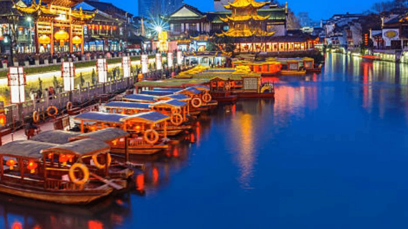 Ngày 1: Khám phá Núi Tử Kim và sông Tần Hoài