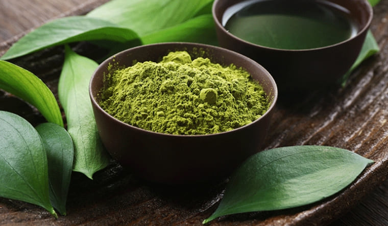 Bột matcha ăn sống được không? Chuyên gia giải đáp chi tiết