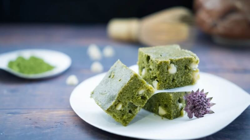 Matcha aki dùng làm bánh và món tráng miệng