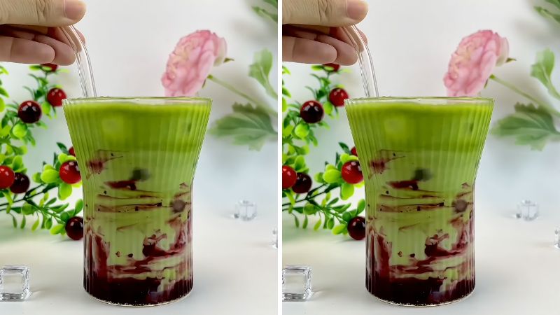 Matcha Latte việt quất: Công thức sáng tạo cho ngày hè tươi mát