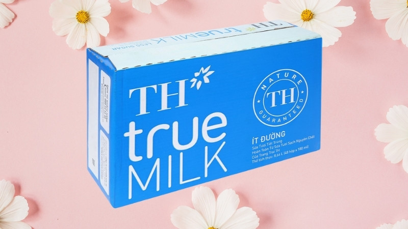 Giá 1 thùng sữa TH ít đường 180ml cập nhật mới nhất