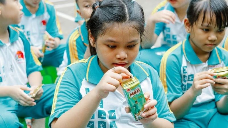 Uống vào buổi sáng, xế chiều hoặc trưa sau bữa ăn 10 phút