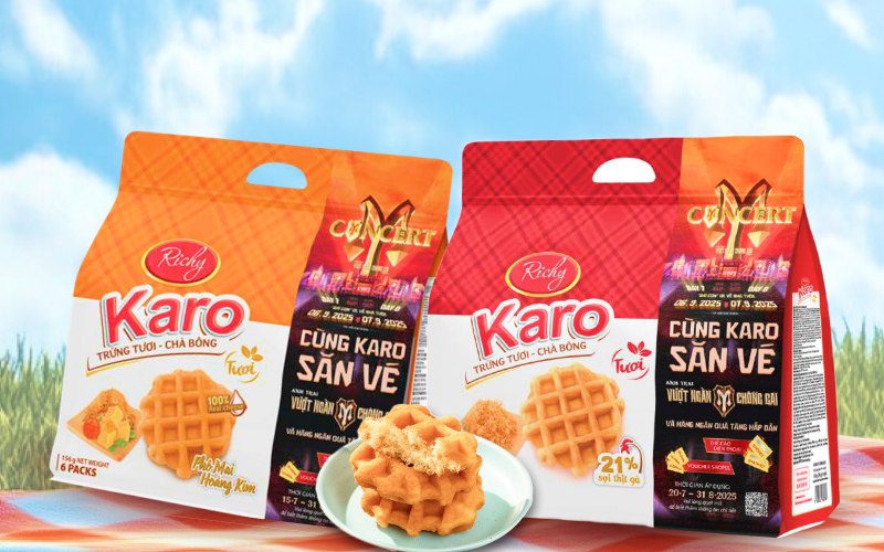  Bánh tươi chà bông Karo với bao bì có in thông tin chương trình.