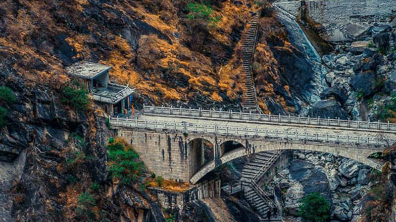 Hẻm Hồ Nhảy