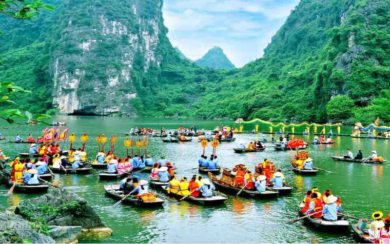 Chi phí tour Ninh Bình là bao nhiêu?