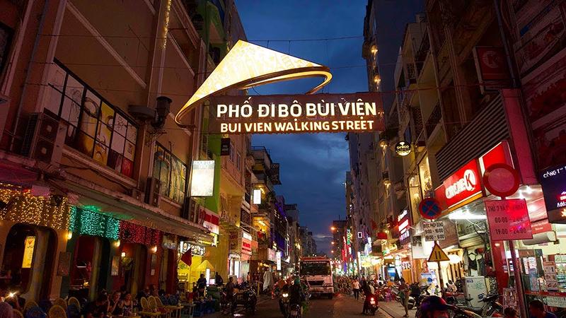 Tour đêm tại các con phố nổi tiếng