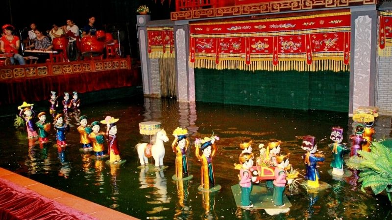 Show múa rối nước đầy tính nghệ thuật