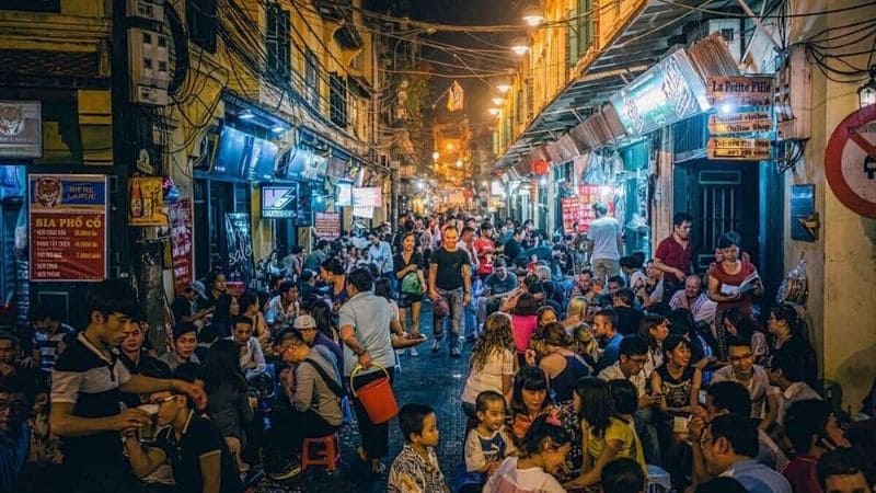 Phố Tạ Hiện Hà Nội