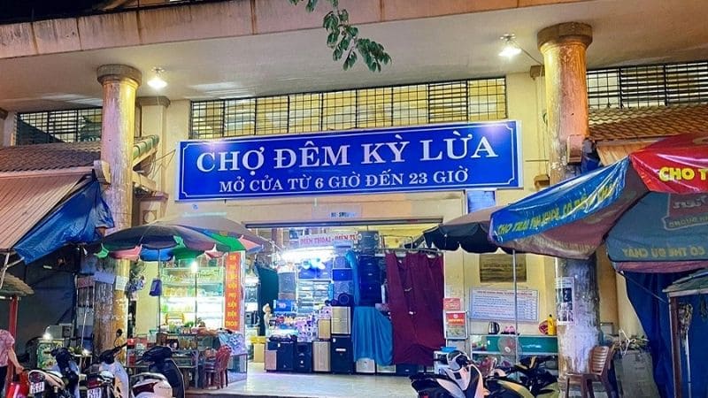 Chợ đêm Kỳ Lừa