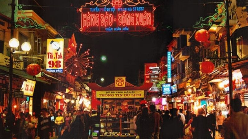 Chợ đêm Hà Nội