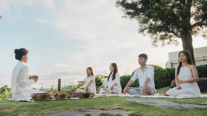 Cùng bạn bè tham gia calmcation