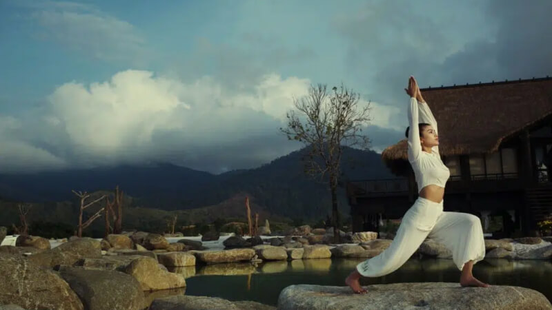 Trải nghiệm yoga hòa mình vào thiên nhiên