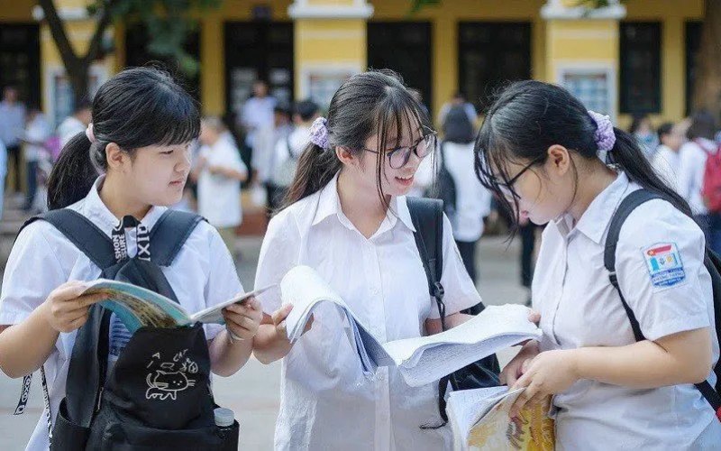 Những câu hỏi thường gặp về phổ điểm thi tốt nghiệp THPT Những câu hỏi thường gặp về phổ điểm thi tốt nghiệp THPT