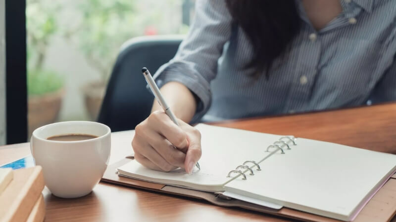 Làm thế nào để cân bằng giữa việc học và hoạt động ngoại khóa?