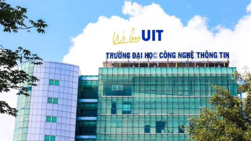 Trường mạnh về công nghệ, bảo mật và phát triển TMĐT.