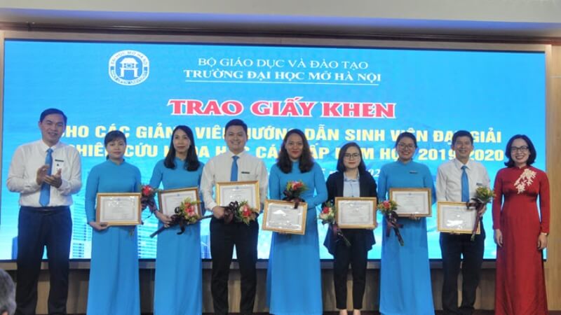 Chất lượng đội ngũ giảng viên Chất lượng đội ngũ giảng viên