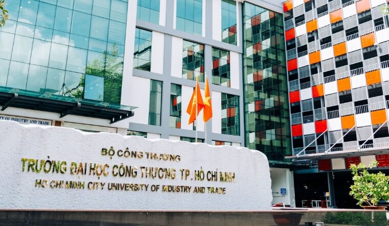 Review Đại học Công Thương TPHCM (HUIT): Tất tần tật thông tin 2025