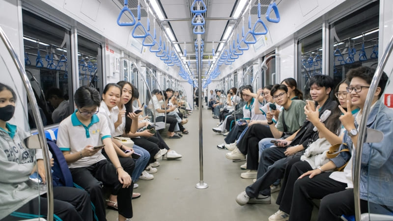 Metro hiện đại, nhanh chóng và giảm ùn tắc giao thông hiệu quả.