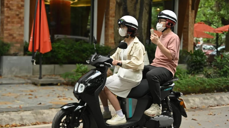 Xe máy giúp sinh viên chủ động và linh hoạt di chuyển.