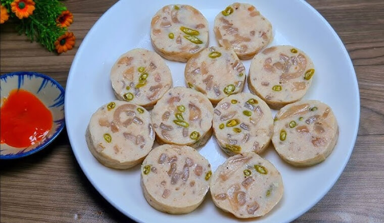 Thành phẩm chả lụa bì ớt xiêm xanh
